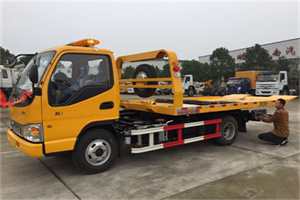 西昌哪里有拖车服务